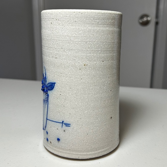 Salmon Falls Stoneware Blueberry Basket Crock Vase - Picture 4 of 8